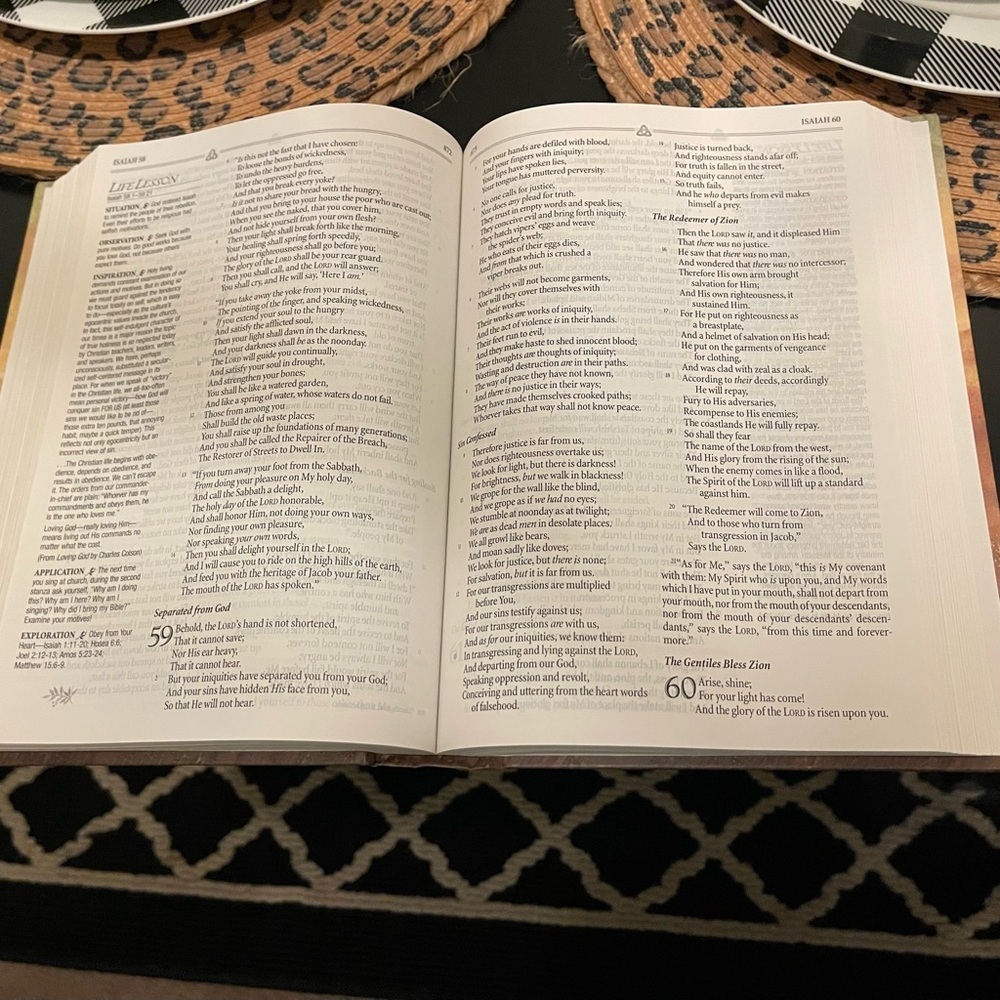 NEW!!The Inspirational Bible by Max Lucado - Picture 7 of 9